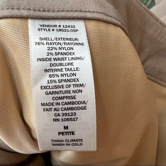 NORTHERN Reflections Beige Capris Size M Petite - Picture 9 of 9